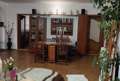 Vila D+P+E+M zona Hiperdia - 2