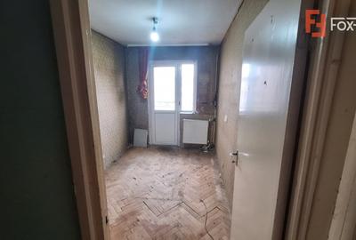 Apartament cu 3 camere + boxa, zona Sagului - 8