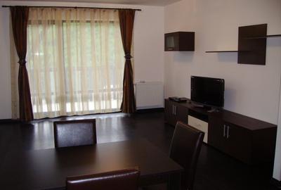 Apartament cu 2 camere semidecomandat, mobilat în Răcădău