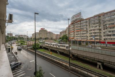 Metroul la doi pași. 2 camere și un balcon de 10 mp, fix la Obor - 18