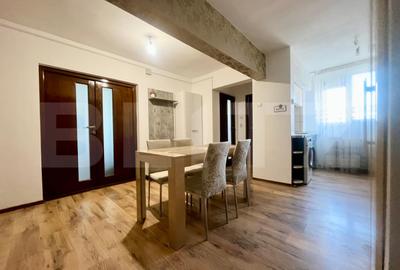 Apartament cu 3 camere semidecomandat, mobilat în Rogerius