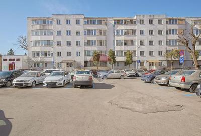 Apartament cu 3 camere decomandat, mobilat în Griviței