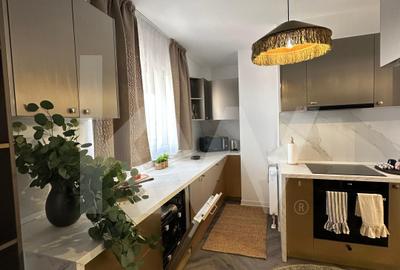 Apartament cu 3 camere decomandat, mobilat în Mihai Viteazul
