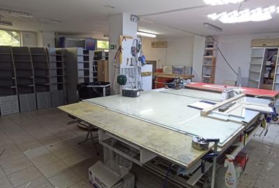 Vanzare spatiu productie 800 mp  D+P+Et1+M zona Rahova Bucuresti sector 5 - 4