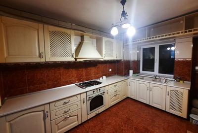 Apt 4 cam, decomandat, 94 mp utili,Traian / BCR / ANAF / Magic Cake - Cod 158644 - 9