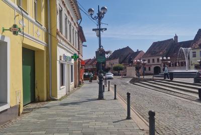 Spațiu cu vitrina ultracentral, Cisnadie - 4
