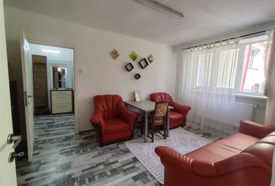 Apartament cu 2 camere semidecomandat, mobilat în Burdujeni