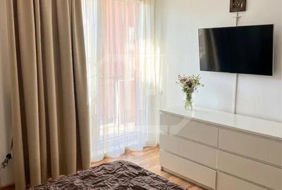 Apartament cu 2 camere semidecomandat, mobilat în Bună Ziua