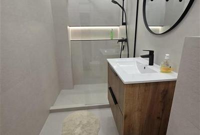 Brancoveanu-Metrou,apartament 2 camere,loc parcare - 20