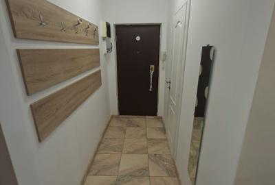 OBOR - Garsoniera in bloc de apartamente P/4 - 5