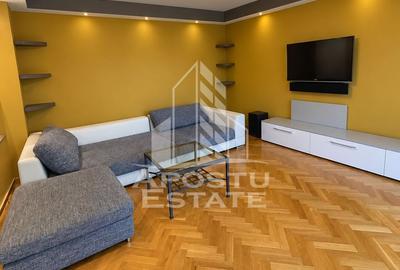 Apartament cu 3 camere decomandat, mobilat în Girocului