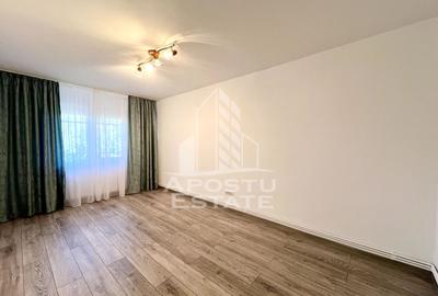 Apartament cu 3 camere decomandat în Girocului