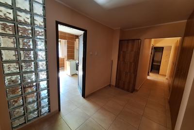 3 decomandate 72 mp PS-uri Tiglina 3  etaj 1/4 CT Garaj  115000E - 2