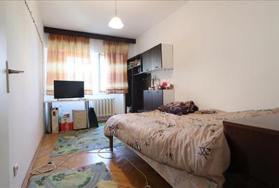Apartament de 3 camere decomandat, etaj 3, 2 bai - Pacurari - 3
