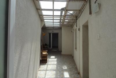 Delfinariu, Casa de vanzare 3 camere pe Tabla Butii. - 2
