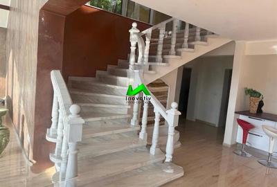 Casă cu 6 camere în Slimnic