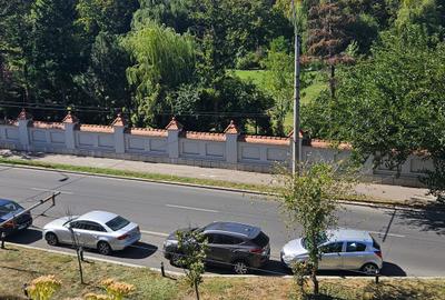 Apartament cu 2 camere semidecomandat în Cotroceni