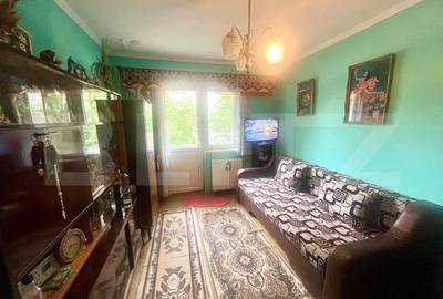 Apartament cu 2 camere semidecomandat, mobilat în Nufărul