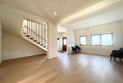 Duplex cu 4 camere în Moșnița Nouă