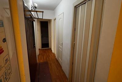 3 Cam--Complex Studentesc-3 Min de Centru--Etaj 7--Centrala-- 63 MP-110.000 Euro - 15