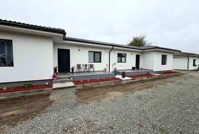Duplex cu 3 camere în Sânandrei