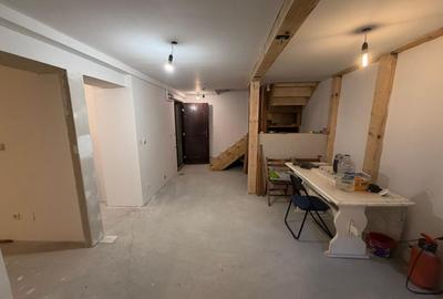 Casă de vanzare 6 camere 220 m² utili cu 376 M² teren la șosea - 20