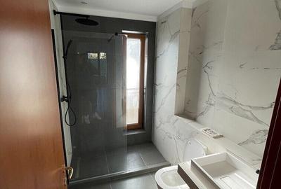 VANZARE 3 CAMERE FLOREASCA LAC - 8