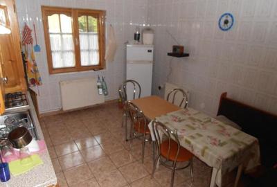 Vila P+M Busteni 9.7 Booking, 5 dormitoare, fosa septica, centrala, curte, garaj - 14