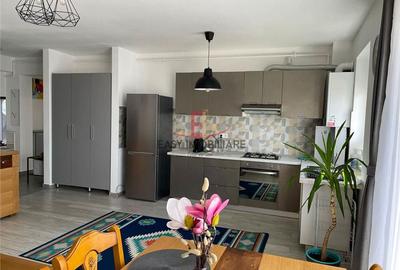 Apartament cu 2 camere decomandat în Libertății