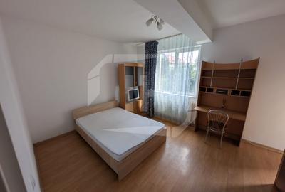 Garsonieră decomandată, mobilată în Mănăștur