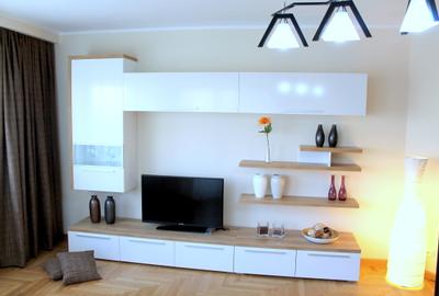 Vanzare apartament 3 cam  vedere Libertatii-casa Poporului ,mobilat și utilat - 1