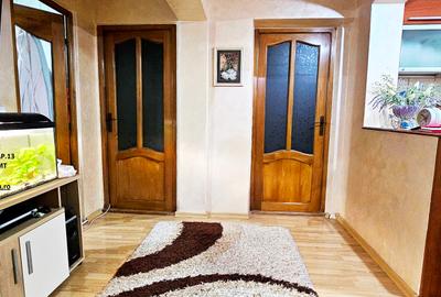 Apartament 3 camere.mobilat si utilat, 2 locuri parcare,zona Scoala nr.2 - 6