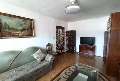 Apartament decomandat 3 camere 72 mp+spatiu depozitare 30 mp-Central - 2