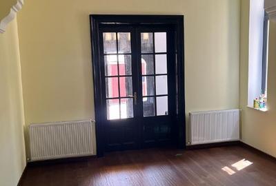 De vânzare apartament 4 camere, sectorul 3 - 4