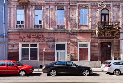 Central, Arad