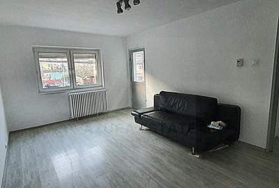 Apartament 2 camere etaj 1 balcon inchis pe Semaforului - 1