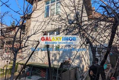 Calea Calarasilor,tot etaj 1  1, supr.util 200 mp,garaj,curte,pod inal - 25