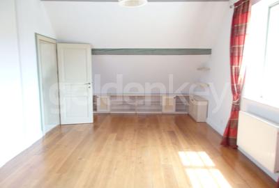 Vila speciala cu gradina superba de 1000mp - 10