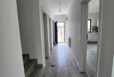 Duplex de Vanzare /Dormitor la parter -Strada Celofibrei - 2
