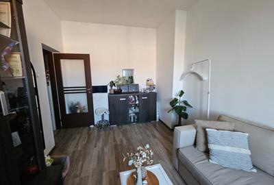 Apartament 2 camere, decomandat, etaj 2 din 2, cu pod, zona Aeroport, comision 0 - 4