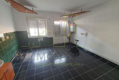 Casa individuala. 2 fronturi de pe 2 strazi (fata-spate) - 11