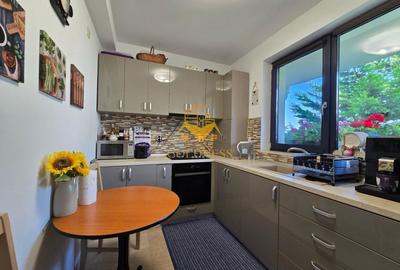 Casă modernă de vânzare, curte, 6 camere, parcare, Zona Vivo, Florești - 7