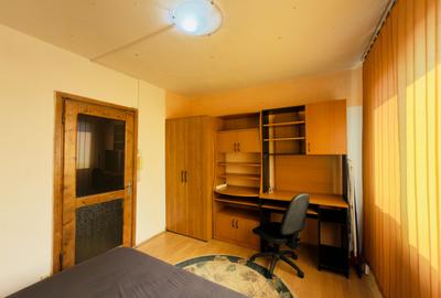 Garsonieră decomandată, mobilată în Complex Studențesc