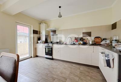 Duplex de vanzare cu garaj si curte de 100 mp in cartierul Borhanci - 3