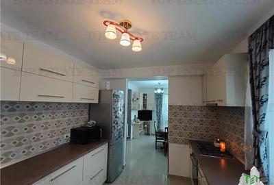 Casa deosebita P+1 cu 4 camere, foisor in curte si garaj, in Bragadiru aproape d - 6