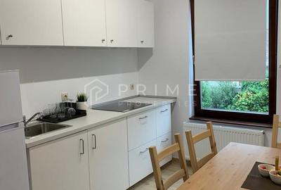 Apartament cu 2 camere semidecomandat în Central