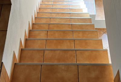 Comision 0 - zona Kaufland - Apt. cu 4 camere pe 2 niveluri - CT/AC - 14