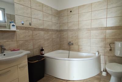 INCHIRIEZ casa 4 camere P+1+pod mobilata si utilata doar sa va mutati - 17