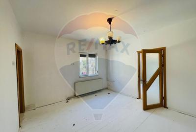 Casă / Vilă cu 6 camere de închiriat în zona Calea Dumbravii - 10