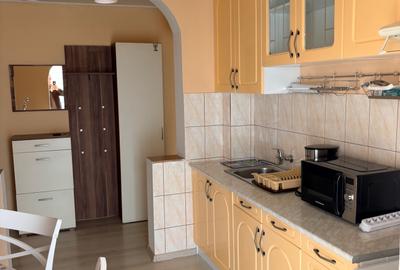 Apartament cu 2 camere decomandat în Ștrand